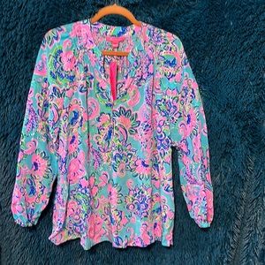 Lilly Pulitzer silk blouse. Size L. NWT